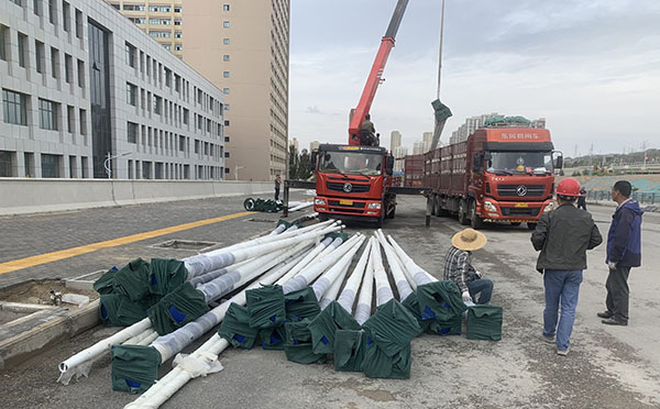 农村丁青太阳能路灯安装全解析：庭院丁青太阳能路灯施工指南