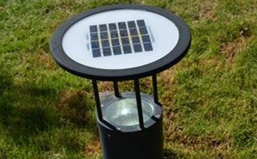 别墅庭院氛围营造：丁青草坪灯选型与布光技巧